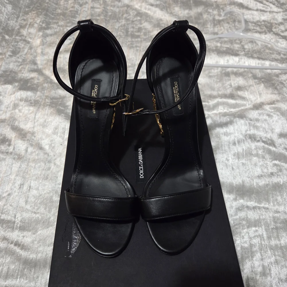 Dolce & Gabbana Black and Gold Women's Heels - Picture 5 of 6